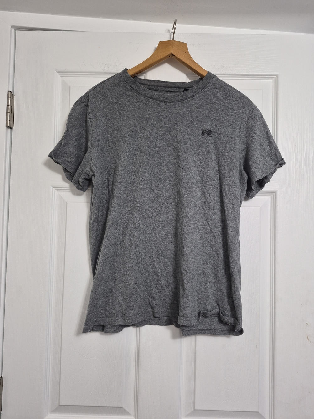 Set Of Two Parasuco Men's Heather Gray Short Sleeve Crew Tee with Logo